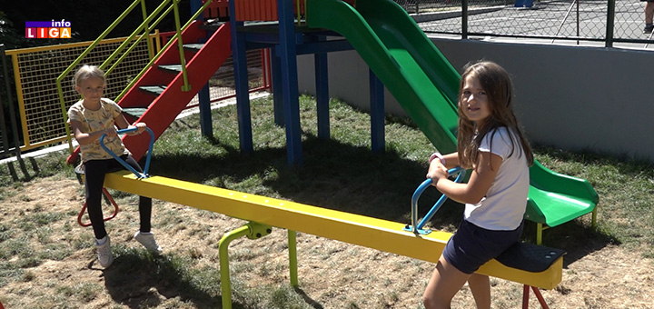 il-igraliste Mitrović: Ispunjavamo data obećanja, završeno još jedno igralište za decu u Ivanjici (VIDEO)