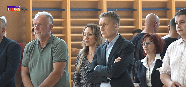 il-ministar- U prisustvu ministra Martinovića otvorena Sportska hala u Lučanima (VIDEO)