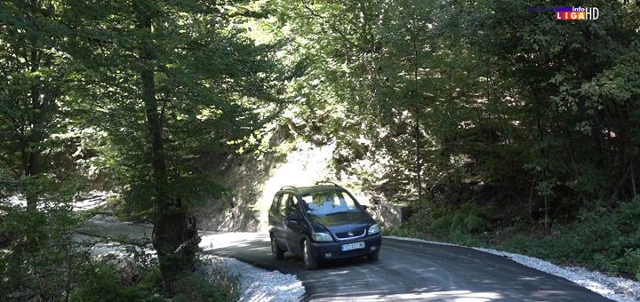 386877619_859551398754459_8143108937347953229_n-1 Asfalt stigao do poslednje kuće u Đuraševićima u Budoželji kod Ivanjice (VIDEO)