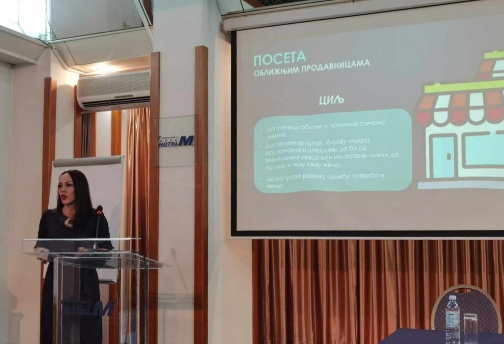 403408874_672222675018207_8819190240612803862_n-1024x698 OŠ ''Mićo Matović'' iz Katića učesnik konferencije ''Škola novca za osnovca''