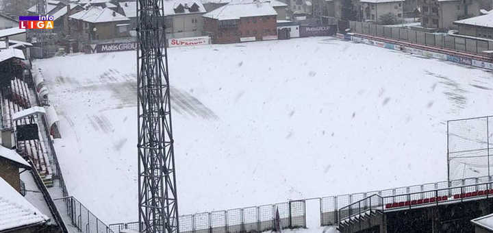IL-Sneg-na-stadionu- Odložena fudbalska utakmica između Javor Matisa i Voždovca