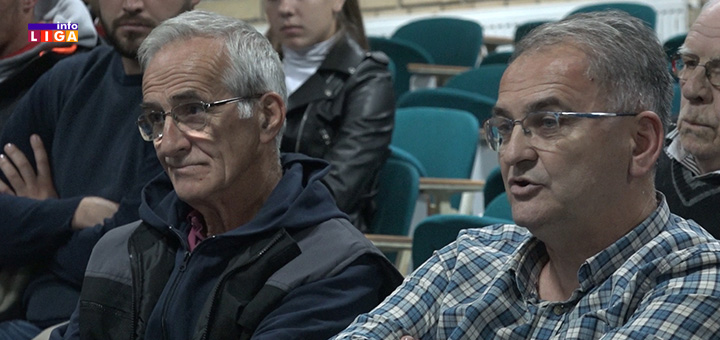 il-sastanak-sport2 Predsednik opštine razgovarao sa sportistima i mladima Ivanjice (VIDEO)