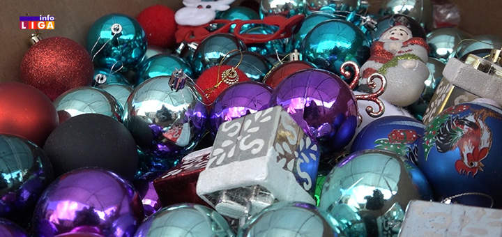 il-ukrasi Da li Ivanjičani neguju tradiciju kićenja domova za novogodišnje praznike (VIDEO)