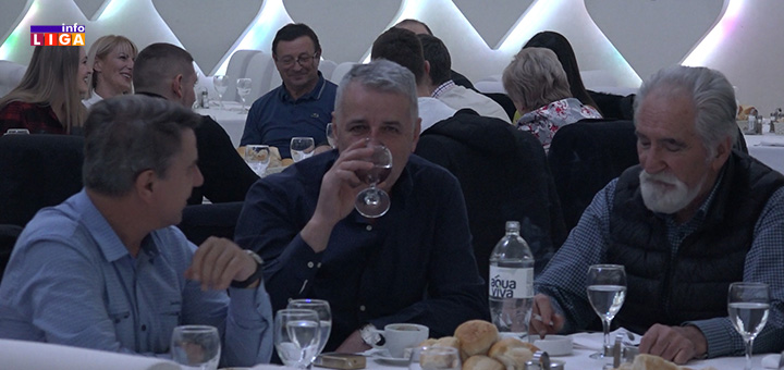 IL-DV-Vujke-3 Na donatorskoj večeri za Vujketa prikupljeno preko dva miliona dinara (VIDEO)