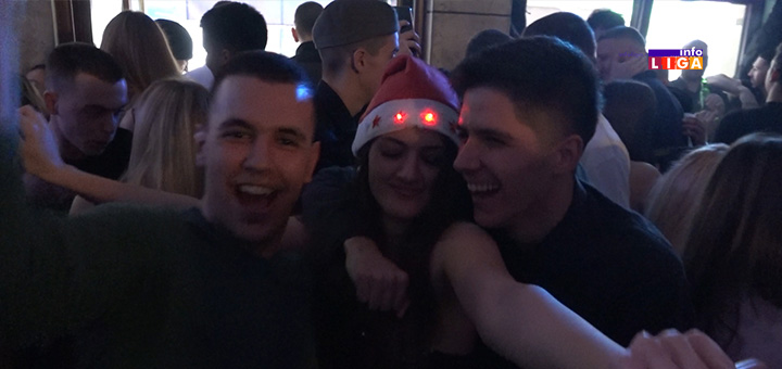 IL-bozic-u-kaficima2 Proslava Božića u ivanjičkim kafićima (VIDEO)