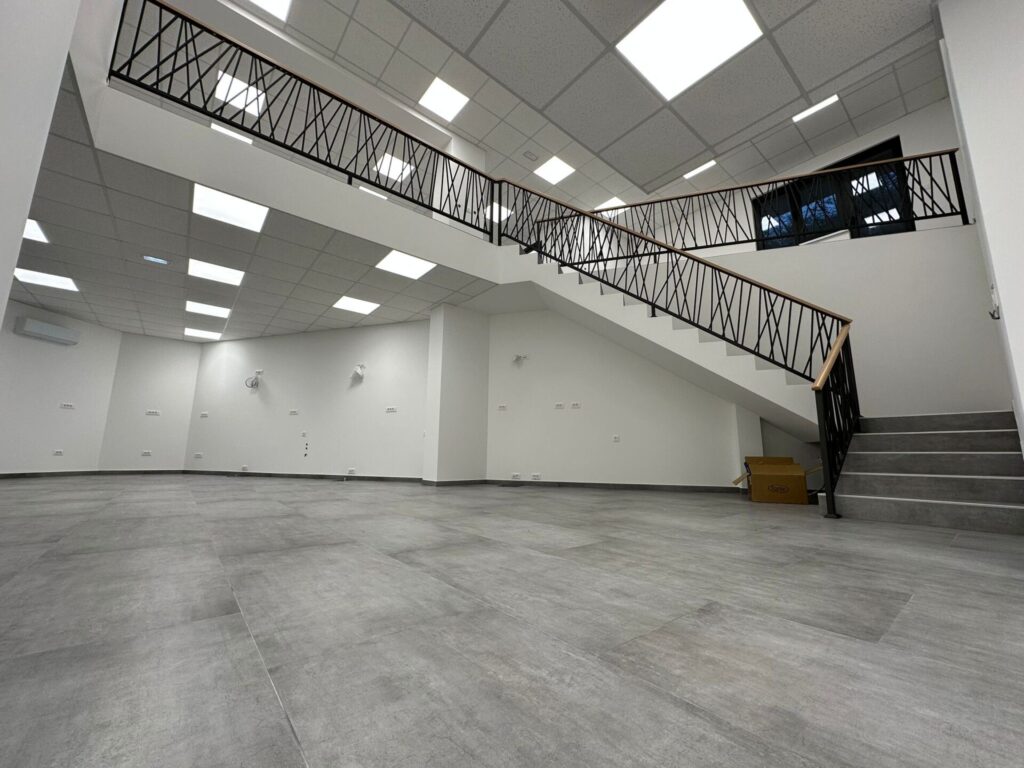 1-5-1024x768 Lokal za izdavanje u novoj zgradi u Ivanjici