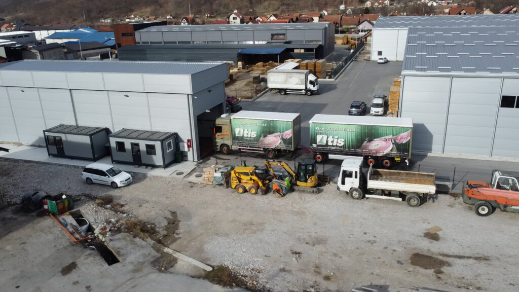 DJI_0464.MP4.00_00_22_40.Still001-1024x576 Tis d.o.o. predstavlja jednu od najsavremenijih perionica za teretna vozila! (VIDEO)