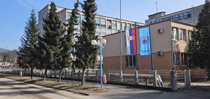 IL-MB-Namenska-Lucani- Dr Stranjanac: "Radnici povređeni u eksploziji u MB Namenska za sada van životne opasnosti" (VIDEO)