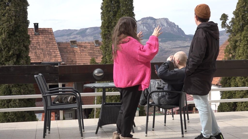 00155.MTS_.00_00_06_27.Still001-1024x576 U hotel ''Javor'' na Kušićima stigli Rusi: ''Oduševljeni smo prirodom, hranom, ljudima...'' (VIDEO)