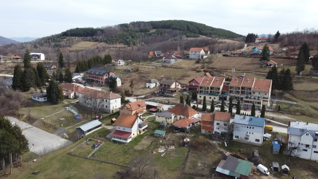 DJI_0494.MP4.00_00_12_01.Still001-1024x576 U hotel ''Javor'' na Kušićima stigli Rusi: ''Oduševljeni smo prirodom, hranom, ljudima...'' (VIDEO)