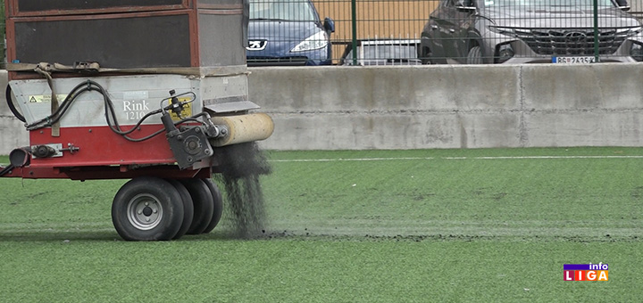 il-teren Lokalna samouprava izdvojila sredstva za osvežavanje terena sa veštačkom travom na Jelića polju (VIDEO)