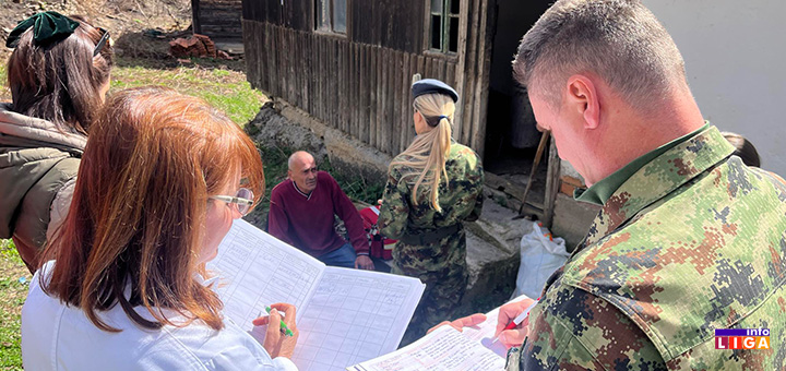 il-vojni-lekar-na-selu- Vojni lekar pregledao meštane udaljenih golijskih sela (VIDEO)