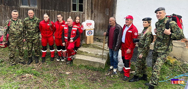 il-vojni-lekar-na-selu1 Vojni lekar pregledao meštane udaljenih golijskih sela (VIDEO)