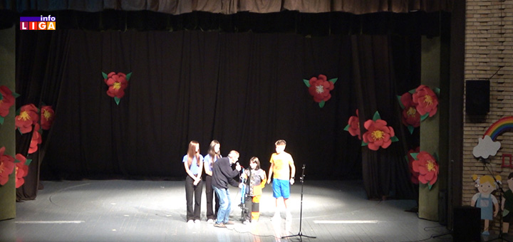 il-priredba-1 Manifestacija "Kad bi uvek bio maj" u ivanjičkom Domu kulture (VIDEO)