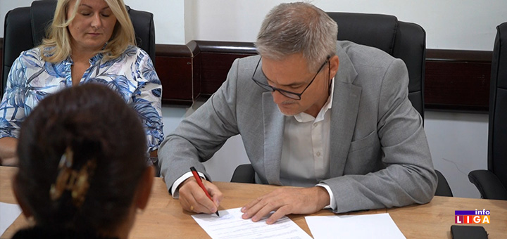 il-ugovori2 Opština Ivanjica dodelila podsticajna sredstva za poljoprivrednike (VIDEO)