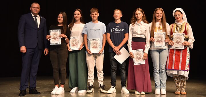 IL-Dobitnici-3 Obeležen Dan opštine Ivanjica (VIDEO)