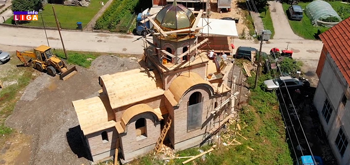 il-crkva Koncert duhovne i narodne muzike u porti crkve u Bukovici