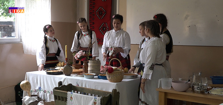 il-prilike Neguju tradiciju i poštuju različitosti-Učenici Osnovnih škola iz Prilika i Novog Pazara zajedno održali javni čas (VIDEO)