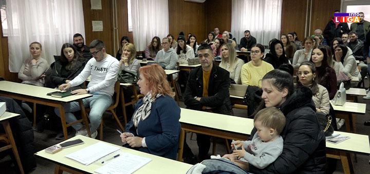 IL-dodela-auto-sedists Besplatna auto-sedišta za 60 mališana u Ivanjici (VIDEO)