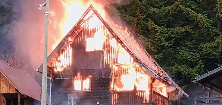 IL-Gori-vikendica Izgorela vikendica na Goliji