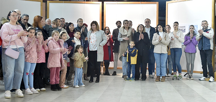 IL-Milka-Maricic Sećanje kroz umetnost – izložba radova Milke Maričić okupila brojne posetioce