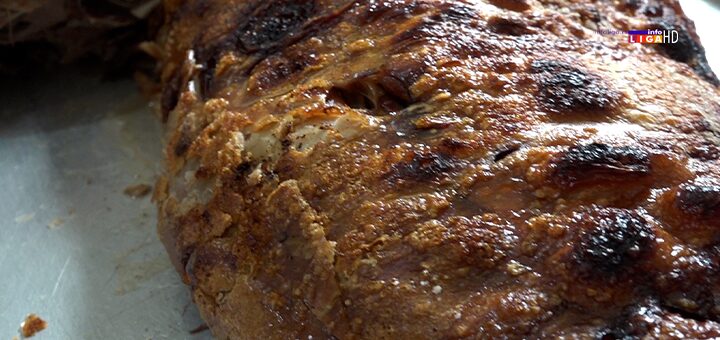IL-Pecenje-1 I pored viših cena, pečenje se traži - Uskrs stiže uz miris jagnjetine i prasetine (VIDEO)