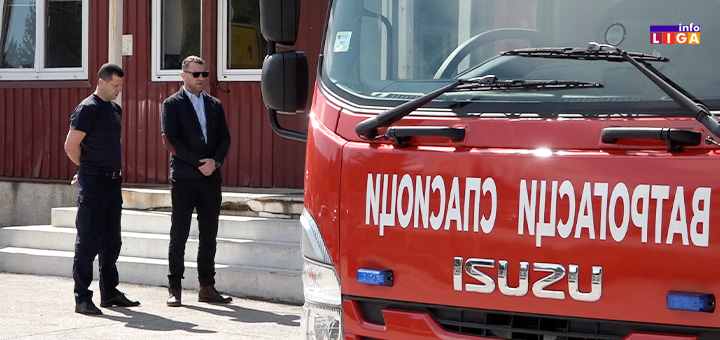 IL-novo-vatrogasno-vozilo2 Podrška vatrogascima: Novo vozilo i plan za izgradnju doma u Ivanjici (VIDEO)