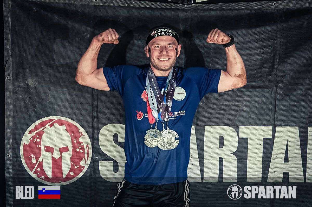 c935a700-8f3e-4662-ae8c-57565347338d Radojica Lazić uspešno završio Spartan Trifecta Bled 2025 u Sloveniji