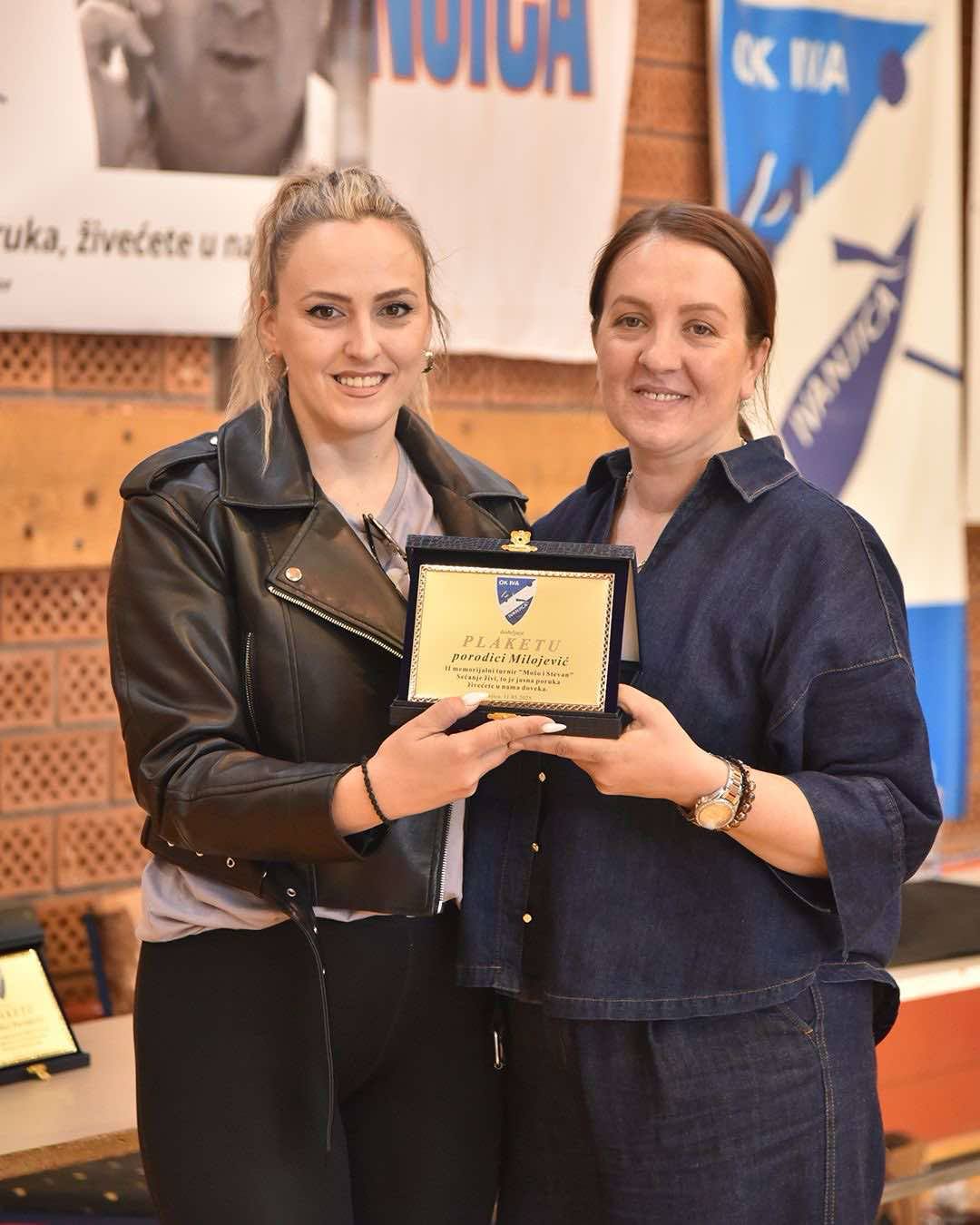 7c1bdb0a-1c93-4998-aa58-329fdf21e437 Ivanjička odbojka čuva sećanje na legende – Održan II Memorijalni turnir „Mošo i Stevan“ (VIDEO)