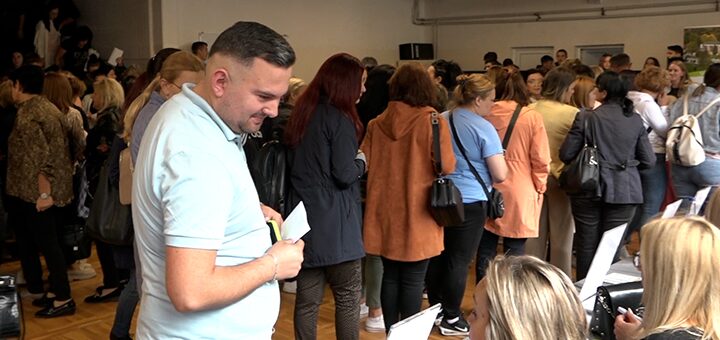 IL-Sajam-zaspoljvavanja-IC-25-11 Održan Sajam zapošljavanja u Ivanjici: Poslodavci u potrazi za radnicima (VIDEO)