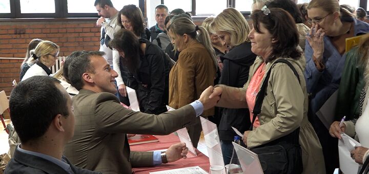 IL-Sajam-zaspoljvavanja-IC-25 Održan Sajam zapošljavanja u Ivanjici: Poslodavci u potrazi za radnicima (VIDEO)