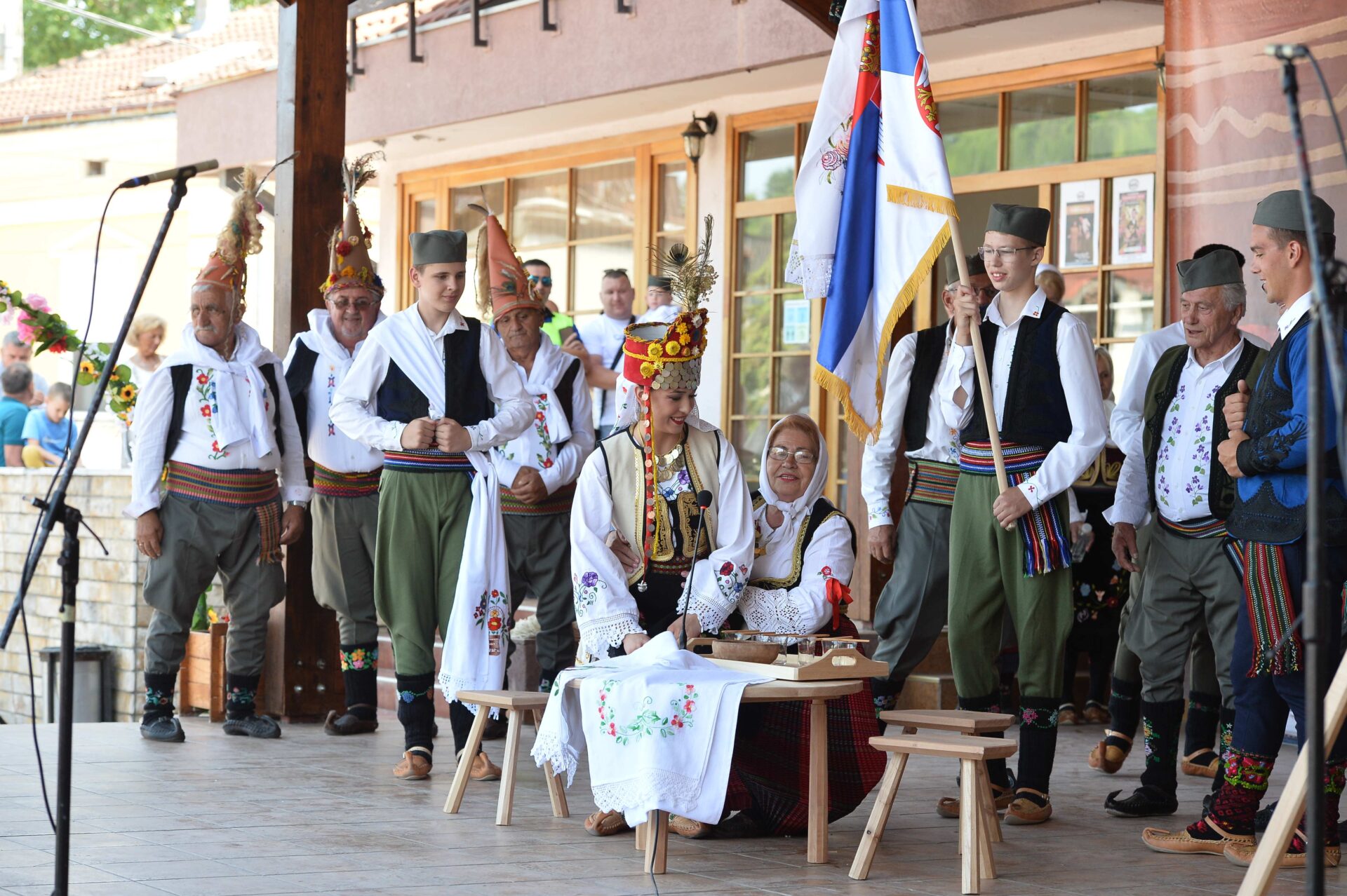 D4S_2306 Tradicija, pesma i igra na 63. “Raspevanom Dragačevu”