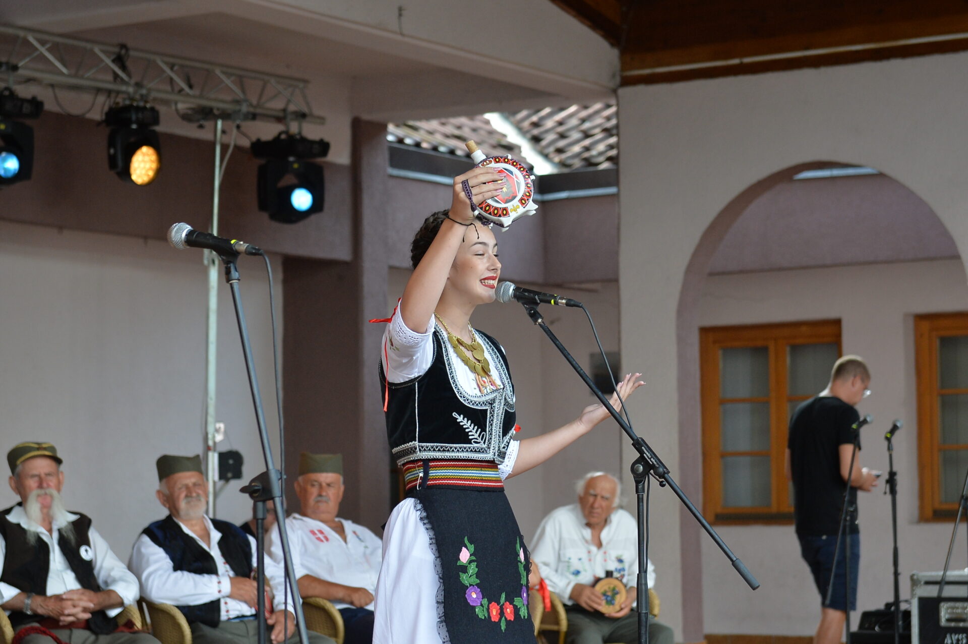 D4S_2438-1 Tradicionalne discipline i duh folklora i ove godine na Dragačevskom saboru trubača