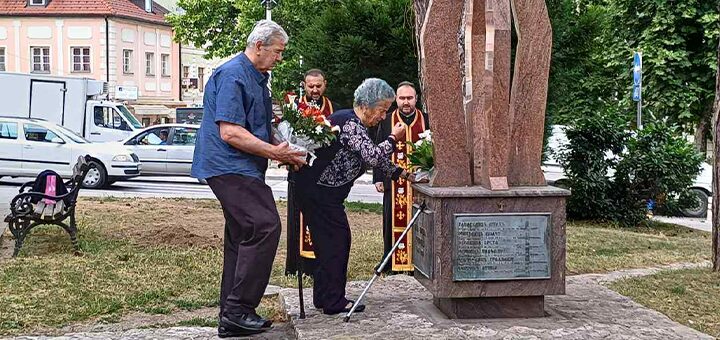 IL-Polaganje-venaca-3 Vidovdan obeležen u Ivanjici: Pomen junacima i polaganje venaca