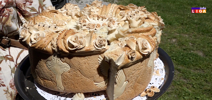 IL-slavski-kolac Ivanjička crkva proslavila slavu – Svetog Cara Konstantina i Caricu Jelenu (VIDEO)