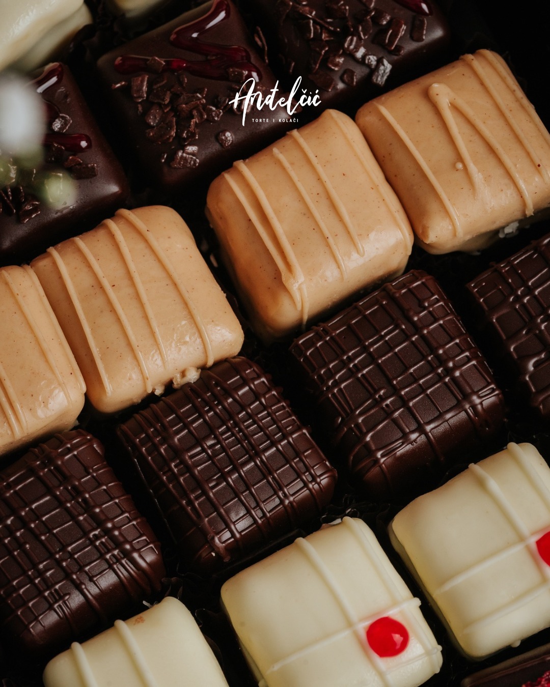 481990727_972317025036529_231751253779630381_n Anđelčić – mesto gde slatkiši pričaju svoju priču! (VIDEO)