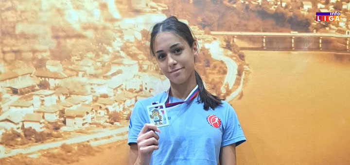 IL-Ksenija-Mrkela-MOSI Prva medalja za Ivanjicu na 60. MOSI u Višegradu – Ksenija Mrkela donela srebro u trci na 800 metara!