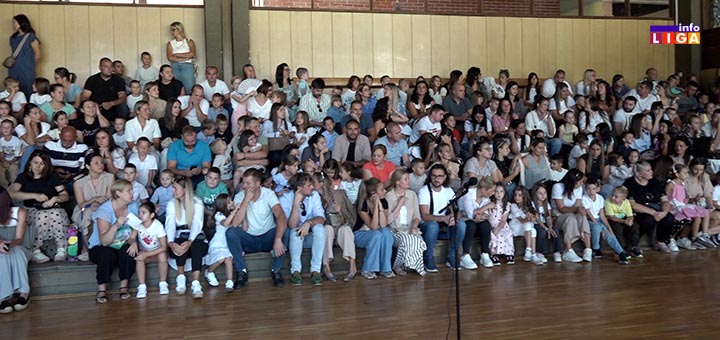 IL-prvaci-prijem Svečani prijem đaka prvaka u OŠ „Milinko Kušić“ (VIDEO)