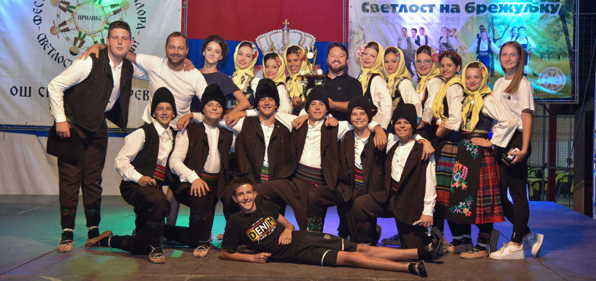 IL-svetlost-na-brezuljku4 Održan XX Festival dečjeg folklora „Svetlost na brežuljku” u Prilikama