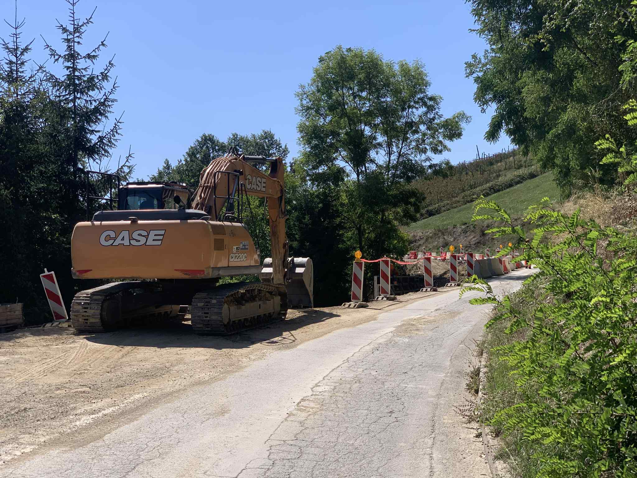 fb7643da-86cc-48c4-8f60-2af580abe989 Rehabilitacija i unapređenje bezbednosti saobraćaja na državnom putu Ivanjica - Sjenica