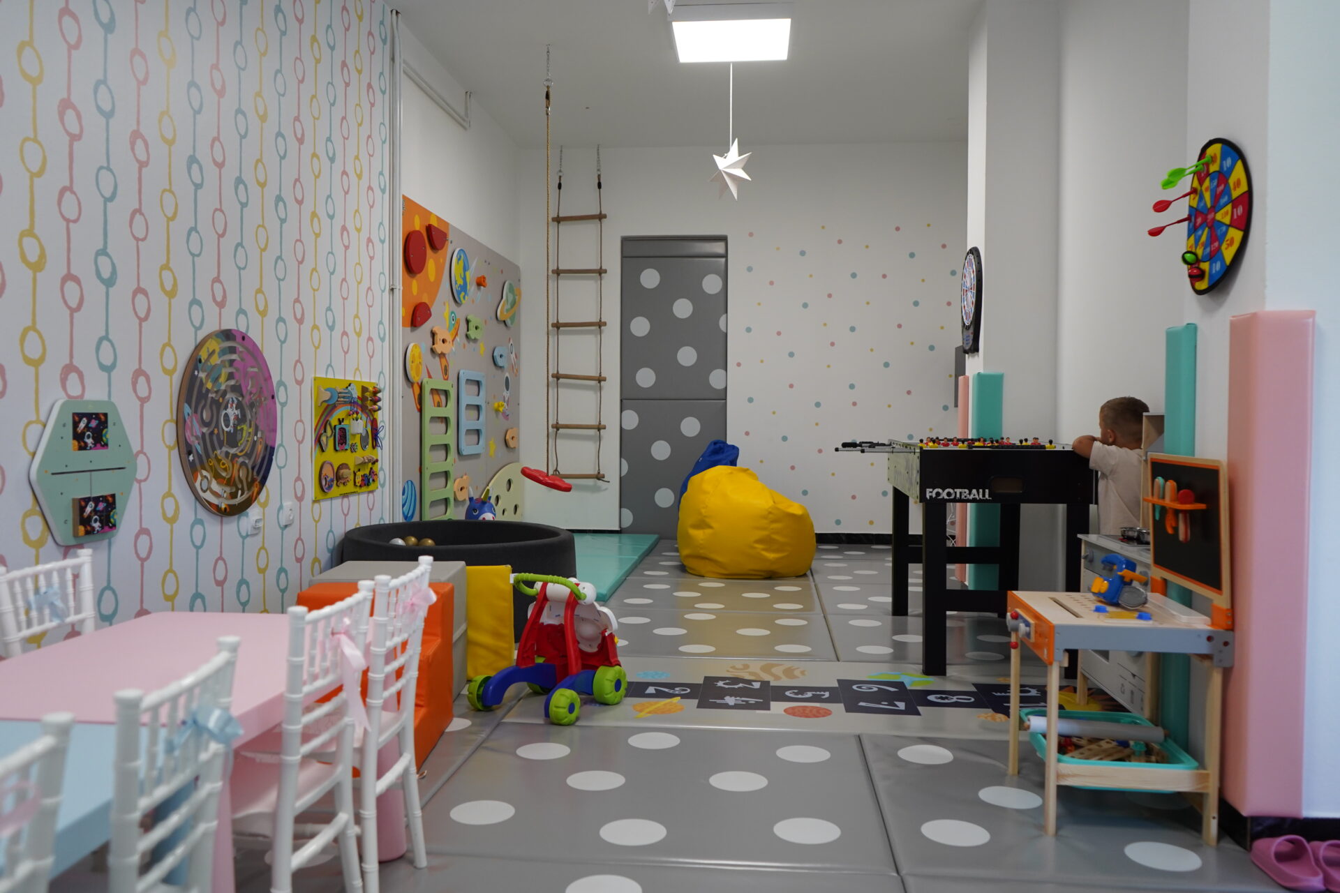 BAK03485 Čarobni svet za vaše mališane u Ivanjici!