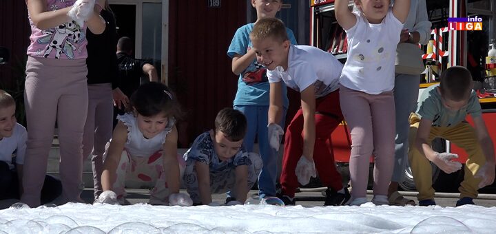 IL-Dan-sektora-za-vanredne-situacije-Ivanjica Uoči Dana Sektora za vanredne situacije - druženje vatrogasaca i dece u Ivanjici (VIDEO)