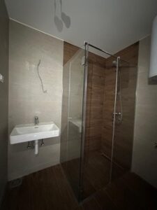 PHOTO-2025-09-12-09-32-26-14-225x300 Prodaje se stan u centru Ivanjice