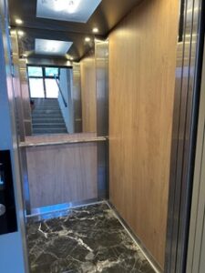 PHOTO-2025-09-12-09-32-26-15-225x300 Prodaje se stan u centru Ivanjice