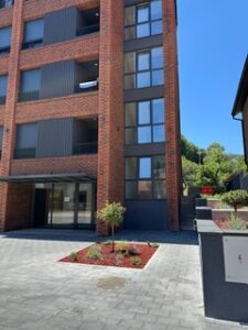 PHOTO-2025-09-12-09-32-26-16-225x300 Prodaje se stan u centru Ivanjice