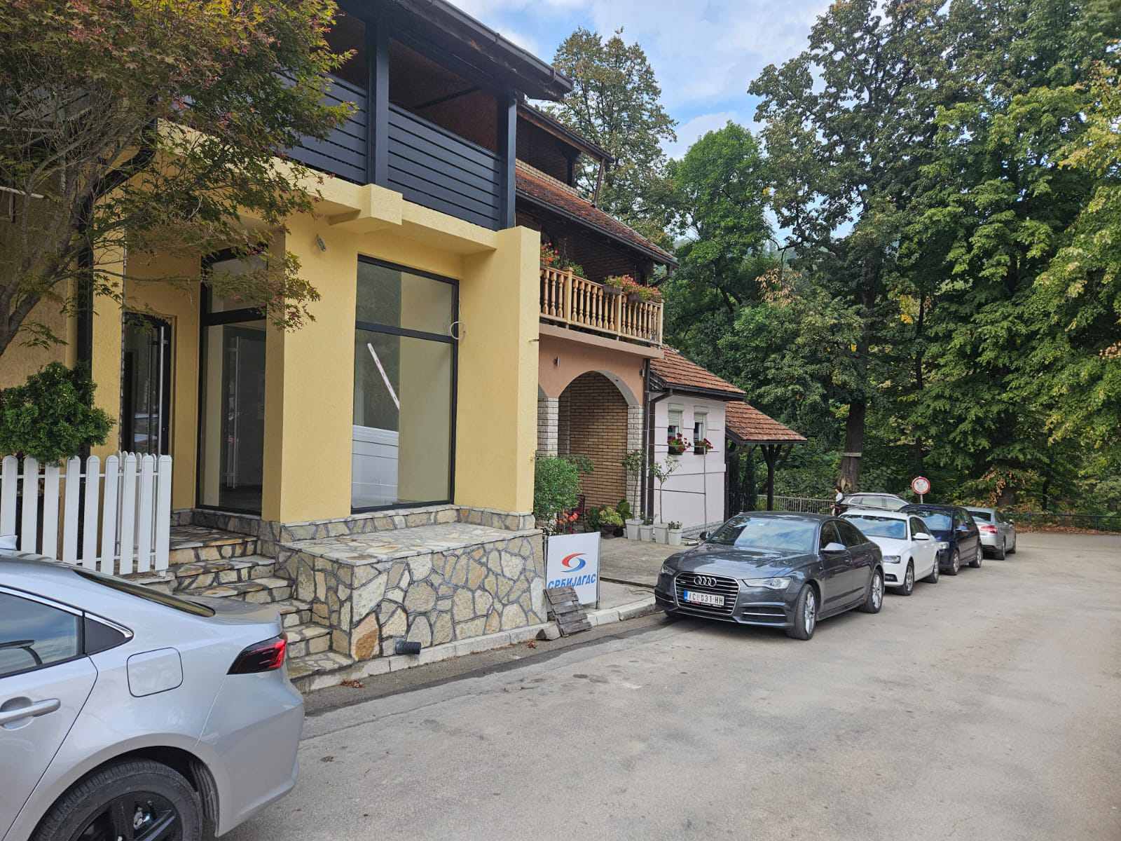 viber_slika_2025-09-06_22-01-49-655 Izdaje se lokal u Ivanjici