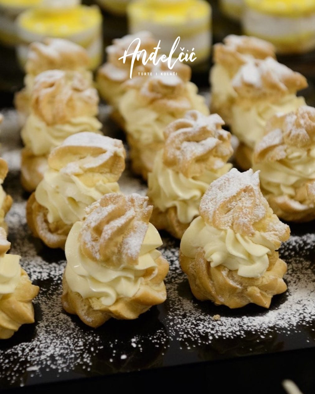andjelcic-kolaci-4 Vi slavite, mi sladimo – poručite slavske kolače iz poslastičarnice „Anđelčić“