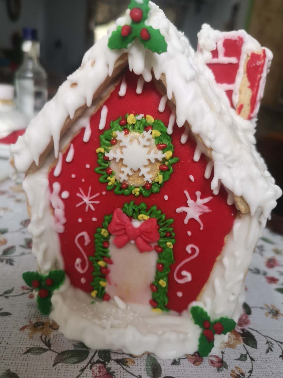 IMG-7dd37783dfe29b585cfad13d86269cf4-V Poručite slatke praznične čarolije - MIA SLATKISI