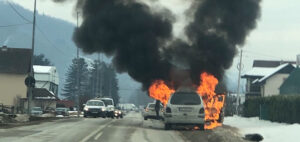 IL-gori-auto-pozar-300x142 IL-gori auto požar