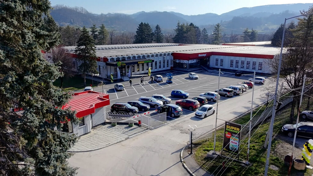 DJI_20260312083256_0015_D.MP4.00_00_04_37.Still001-1024x576 Super diskont „Leon“ otvoren u bivšoj hali Javor u Ivanjici : „Uporedi uštedi“ (VIDEO)